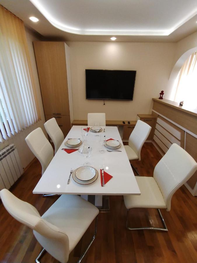 Апартамент Лукс Царевец-Център Veliko Tarnovo Ngoại thất bức ảnh